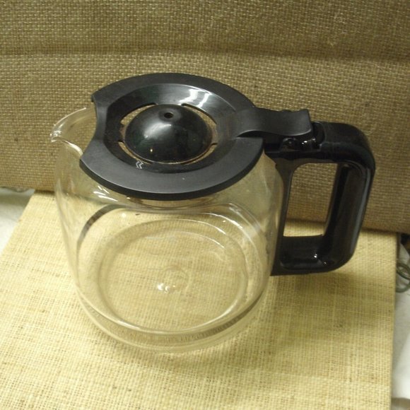 12 Cup Glass Coffee Maker Carafe Replacement - Picture 8 of 15